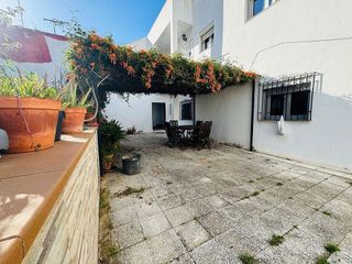 Chalet en venta en La Granja-La Colina-Los Pastores en Algeciras