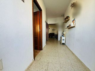 Chalet en venta en La Granja-La Colina-Los Pastores en Algeciras