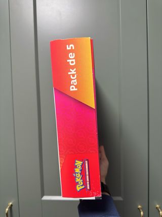 Caja Costco Pokémon Escarlata y Púrpura 151