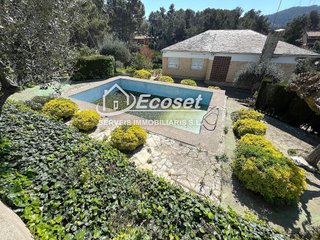 Chalet en venta en Vallirana