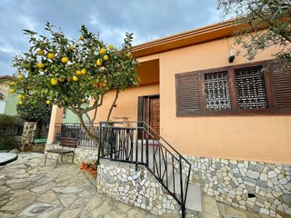 Chalet en venta en Palafolls