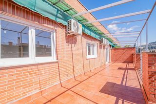 Ático en venta en Pajaritos - Plaza de Toros en Granada