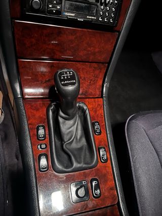 Mercedes-Benz Clase  E230 Unico propietario