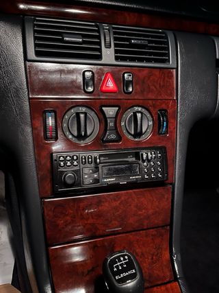 Mercedes-Benz Clase  E230 Unico propietario