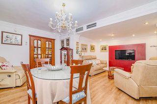 Casa adosada en venta en Bola de Oro - Serrallo en Granada