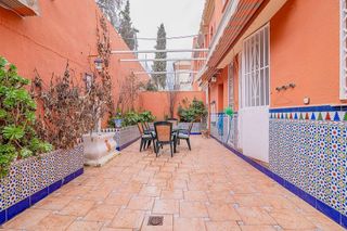 Casa adosada en venta en Bola de Oro - Serrallo en Granada