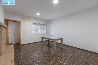 Casa adosada en venta en Maracena