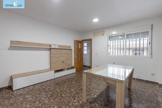 Casa adosada en venta en Maracena