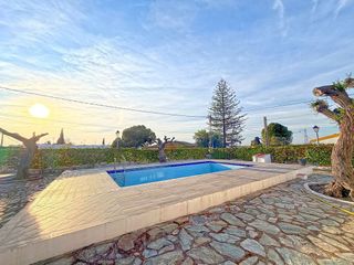 Chalet en venta en Espartinas