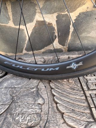 Rueda Fulcrum Soniq AL 2WF-R C23 AFS