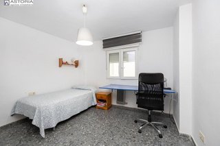 Piso en venta en Pajaritos - Plaza de Toros en Granada