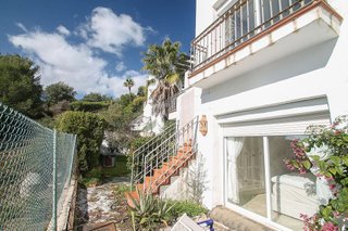 Casa adosada en venta en Istán