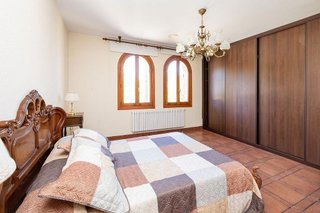 Chalet en venta en Baza