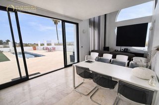 Casa en venta en Crevillent
