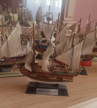 Reproducción barcos en miniatura