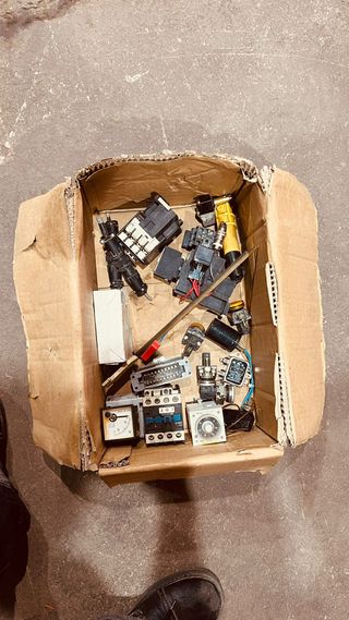 Lote componentes eléctricos varios