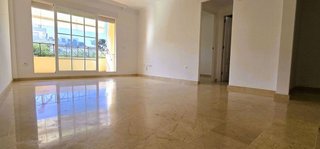 Piso en venta en Elviria en Marbella
