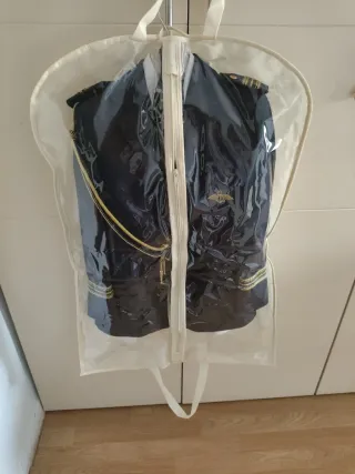 Traje de comunión El Corte Inglés azul.