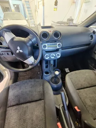 Mitsubishi Colt 2010