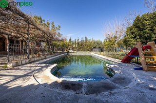 Chalet en venta en Ogíjares