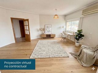 Piso en venta en Casco Antiguo - Santa Cruz en Alicante