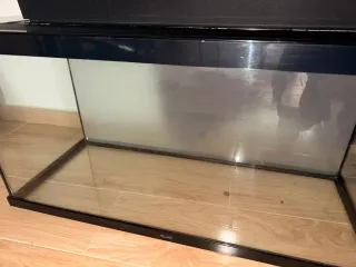 Pecera 200L Negra y Transparente