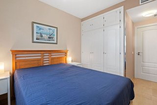 Piso en venta en Puerto de la Duquesa en Manilva