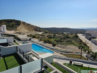 Ático en venta en Cala de Finestrat en Finestrat