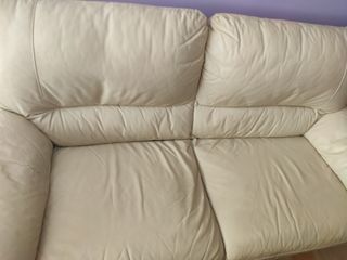 Sofá de piel beige 3 plazas