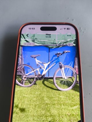 Bicicleta infantil rosa . negra y otra de decathlo