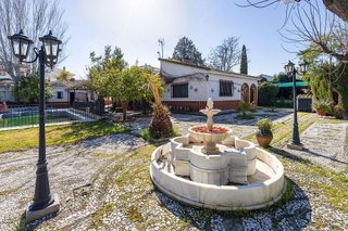 Chalet en venta en Ogíjares