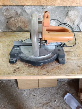 Sierra Ingletadora Eléctrica