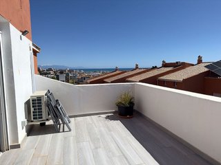 Casa adosada en venta en Torrequebrada en Benalmádena