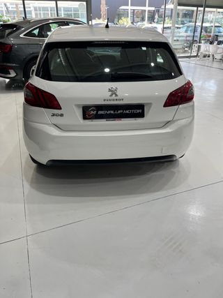 Peugeot 308 2020