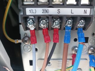 Electricista autorizado Madrid. Reparaciones.