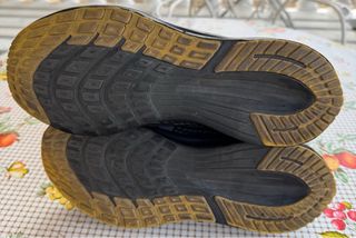 Zapatillas Nike Zoom 43 negras, gris y doradas