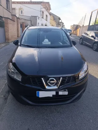 Nissan Qashqai 2013 con cámaras de aparcamiento