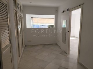 Piso en venta en Cerrado Calderón - El Morlaco en Málaga