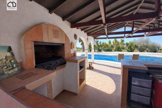 Chalet en venta en Crevillent