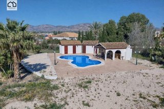 Chalet en venta en Crevillent