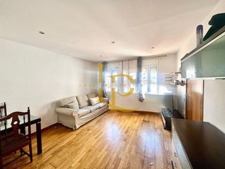 Piso en venta en Centre en Rubí