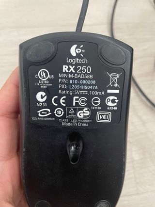 Ratón Logitech Negro con Rueda