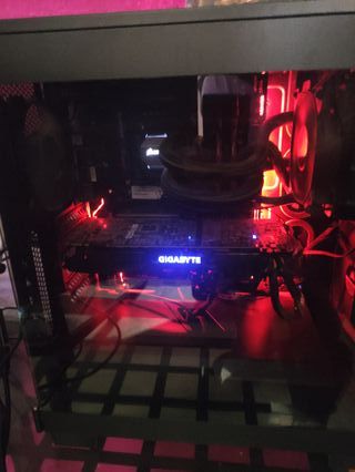PC Gaming 1080TI 2 monitores 32pulgadas