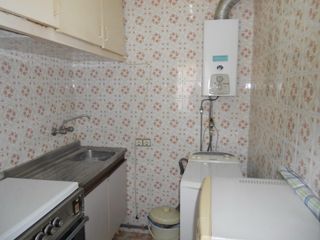 Se vende piso junto Avd. La Fama/Vistabella