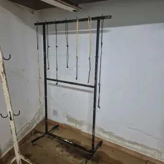 Percha metálica para embutidos