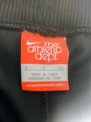 Pantalón chándal Nike negro y rosa