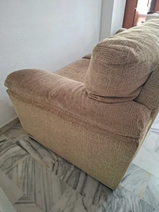 Sofá de 2 plazas en tela beige