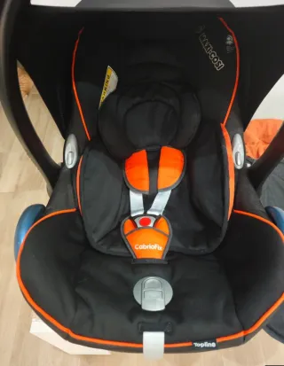 Maxi-Cosi Cabriofix + Adaptadores Bugaboo