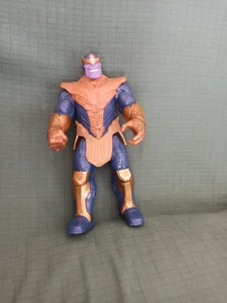Muñeco Thanos Hasbro
