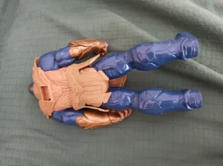 Muñeco Thanos Hasbro